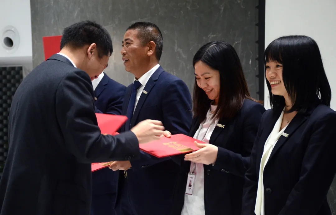 1615623293120772.jpg 05.jpg